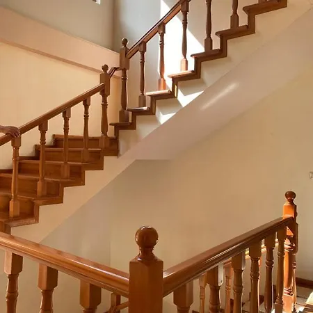 Kukesi Aldo 호텔 Lini